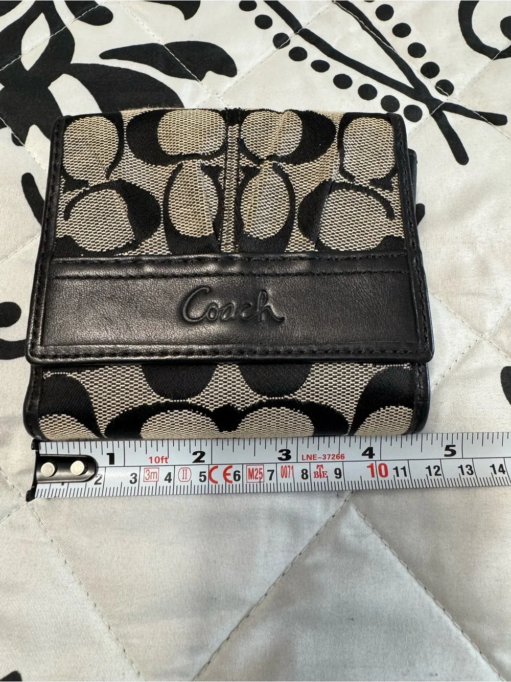 Coach Wallet double bill w Compact Card Holder in Black and Tan Signature Canvas
